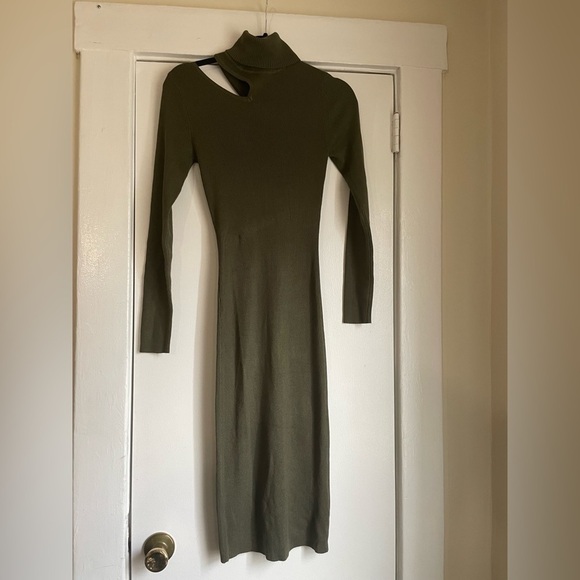 Venus Forest Green Cut out MIDI Bodycon dress Size Small - Picture 2 of 11